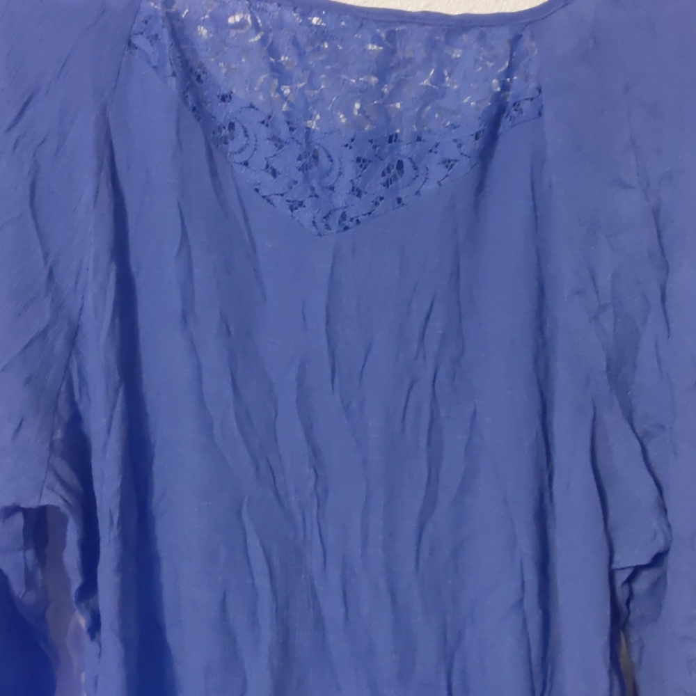 Button down shirt - Picture 2 of 2